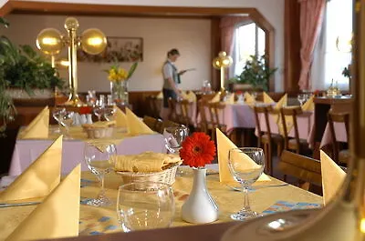 ***  Orea Hotel Voro Брно Чехия